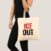 Anti ICE Out Political Activism Protest トートバッグ (正面(商品))