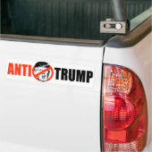 ANTI-TRUMPの旗- バンパーステッカー (トラック上)