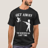 Anti Valentines Day Get Away Cupid  Man Aims Gun Tシャツ (正面)