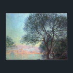 Antibes in the Morning by Claude Monet ポストカード<br><div class="desc">クロード・モネのAntibes in the Morning (1888)は、フランスのリビエラの木々と海を通してAntibesの景色を見せ素晴らした絵画、ヴィンテージの印象派の芸術シースケープの作品でフランスのす地中海の。アーティストについて：クロード・モネ(1840-1926)は印象派の運動の創始者であフランスのり絵画、その絵画の大部分は「空中に浮かぶ」（野外に浮かぶ）スタイル印象派の風景である。</div>