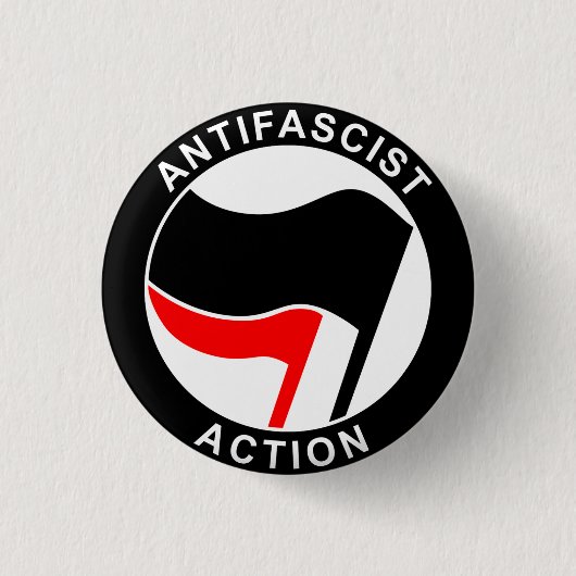Antifascist 缶バッジ (正面)