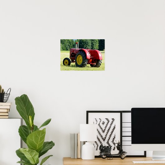 Antique Red Farm Tractor ポスター (ホームオフィス)