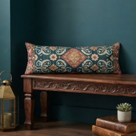 Antique Teal and Maroon Persian Medallion ボディピロー