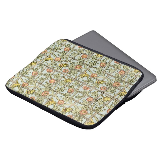 Antique Victorian William Morris Trellis Flowers ラップトップスリーブ (正面上部)