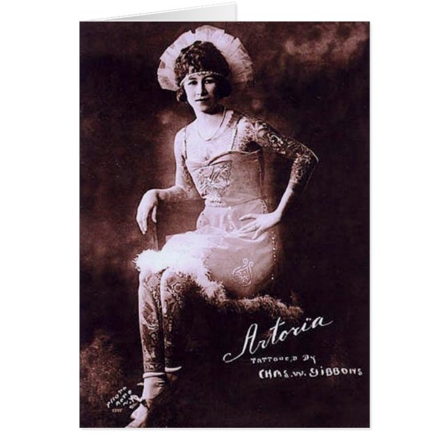 Antonia入れ墨された女性 (正面)