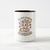 Anxious Bunny Snack Alert Mug ツートーンマグカップ (中央)