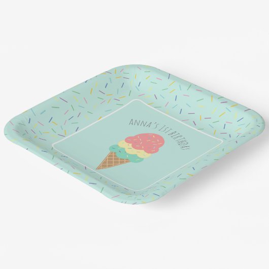 Any Age甘い1ピンクアイスクリームコーン1歳の誕生日 ペーパープレート (傾斜あり)