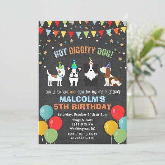 ANY AGE – 犬の子犬の誕生日チョーク招待状 招待状 (スタンド正面)