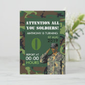 Any age Armyをテーマにしたパーティー誕生日招待状 招待状 (スタンド正面)