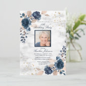 Any Age Blue金ゴールドフローラ大理石フォト誕生日 招待状 (スタンド正面)