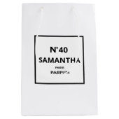 ANY YEAR Designer香水ボトル誕生日 ミディアムペーパーバッグ (正面)