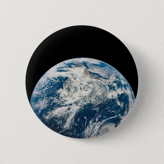 Aollo 8宇宙船から取り出された地球。 缶バッジ (正面)