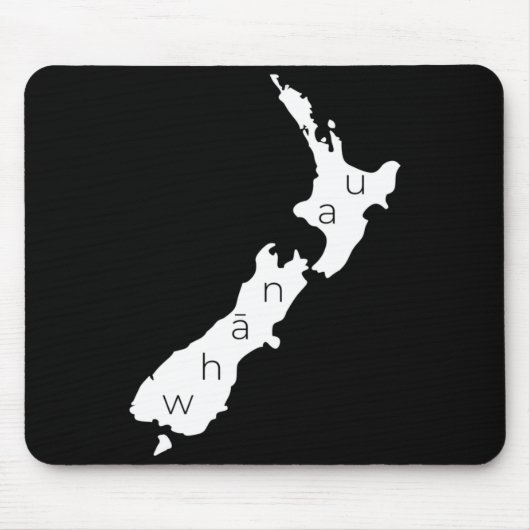 Aotearoa New Zealand With Kiwi Whanau Maori  マウスパッド (正面)