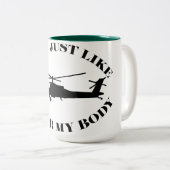 Apacheヘリコプタおもしろマグカップ ツートーンマグカップ (正面右)