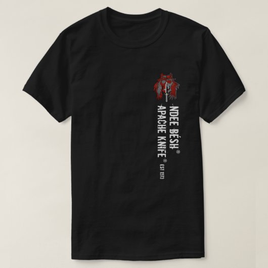 Apache Knife®™ Apache Knife Ndee Besh.1973 Tシャツ (デザイン正面)