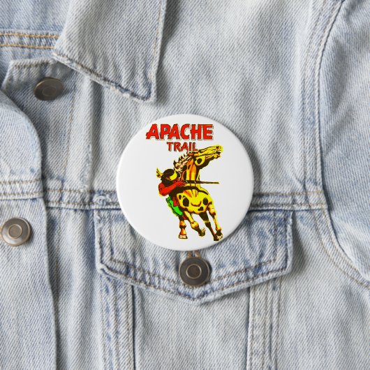 Apache Trail #1、バナー付き先住民アメリカ人 缶バッジ (インサイチュ)