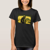 Apocalyptic Prepper Surviving Doomsday Men Women G Tシャツ (正面)