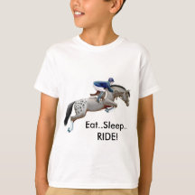 Appaloosaの馬は睡眠の乗車の子供のTシャツを食べます