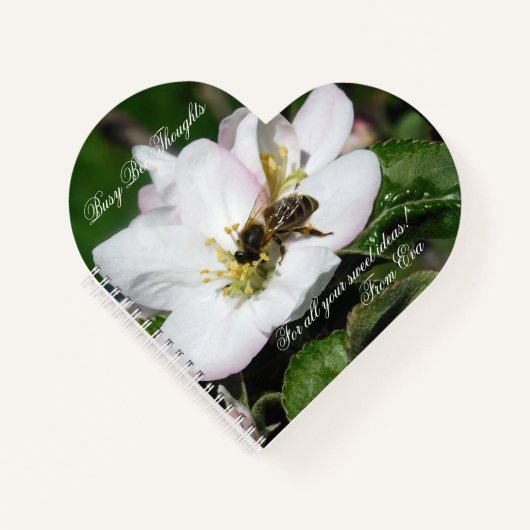 Apple Blossom & Bee マクロフォト | ハートノートブック ノートブック (正面)
