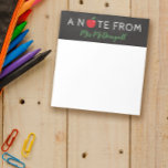 Apple Chalkboard Aノート先生 ノートパッド<br><div class="desc">先生のメモ帳からノートを読み取り、黒板フォント、緑のスクリプト、注のOは赤いリンゴに置き換えられる。</div>