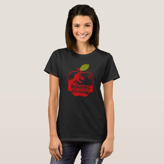 Apple Dinosaur Back To School Roaring Into 4th Gra Tシャツ (正面フル)