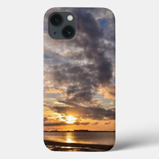 Apple iPhone 13ケースのケースメイト Case-Mate iPhoneケース (裏面)