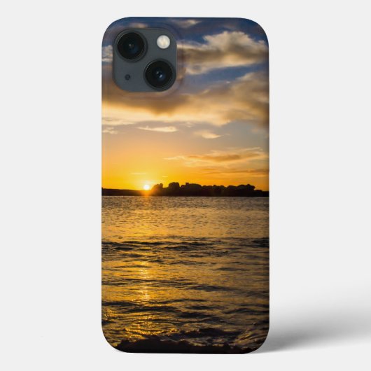 Apple iPhone 13ケースのケースメイト Case-Mate iPhoneケース (裏面)