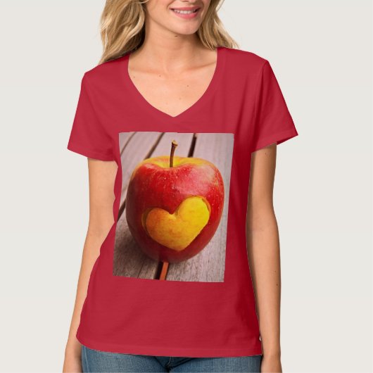 「Apple Love」かわいい写真。買今 Tシャツ (正面)