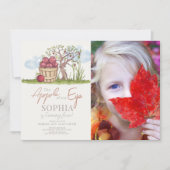 Apple of our Eye Basket & Treeフォト誕生日 招待状 (正面)