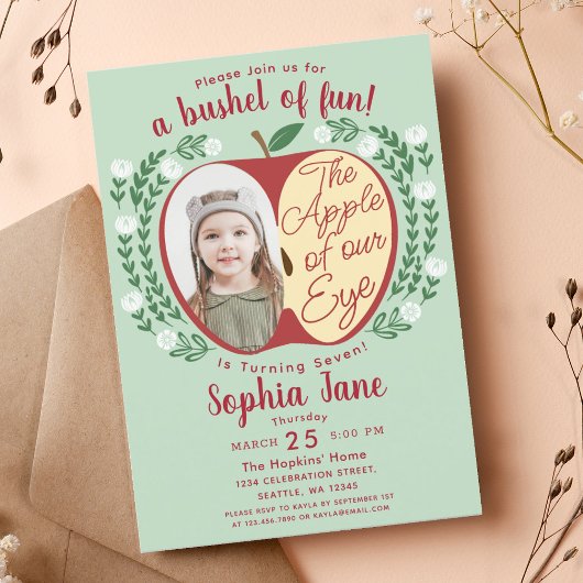 Apple of our Eye Cute Kids写真誕生日 招待状