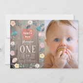 Apple of our Eye Wood Girl Photo 1st Birthday 招待状 (正面)