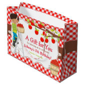 Apple Picking African American誕生日パーティー ラージペーパーバッグ (裏面アングル)