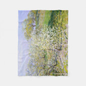 Apple Trees in開花(by Claude Monet) フリースブランケット (正面)