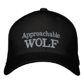 Approachable Wolf Embroidered Hat 刺繍入りキャップ (正面)