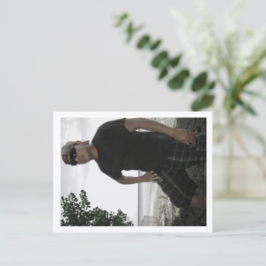 Approachable Wolf Post Card Print ポストカード (スタンド正面)