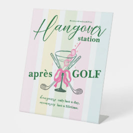Aprés Golf Coquette Bachelorette Hangover Station 台座サイン