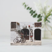 Apuliaの古い自転車と倉庫 ポストカード (スタンド正面)