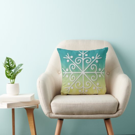 Aqua and Gold Ombre Snowflake Art Pillow クッション (椅子)