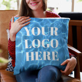 Aqua Blueスイミングプールの写真(ロゴ用) クッション