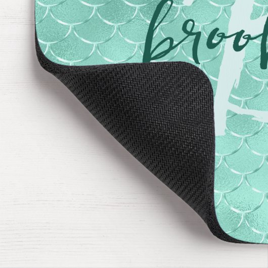 Aqua Foil Mermaid Fish Scales Script Monogram  マウスパッド (コーナー)