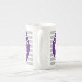 Aquarius〔占星術の〕十二宮図星印とオーナーの名前 ボーンチャイナマグカップ (裏面)