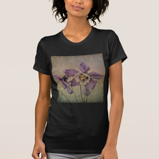Aquilegiaの敏感な織り目加工。 Tシャツ (正面)