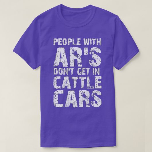 ARを持つ人々は牛の車に乗らない（背面） Tシャツ (デザイン正面)