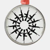 AR-15銃の武器の万華鏡のように千変万化するパターンのデザイン メタルオーナメント (正面)