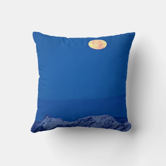 Aravis Mountains | Mont Blanc Range クッション (裏面)