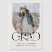 ArchモダンシンプルBoho 3枚Photo Graduation Mag マグネット招待状 (正面)