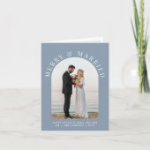 Arch結婚した写真メリーダスティブルークリスマス シーズンカード (正面)