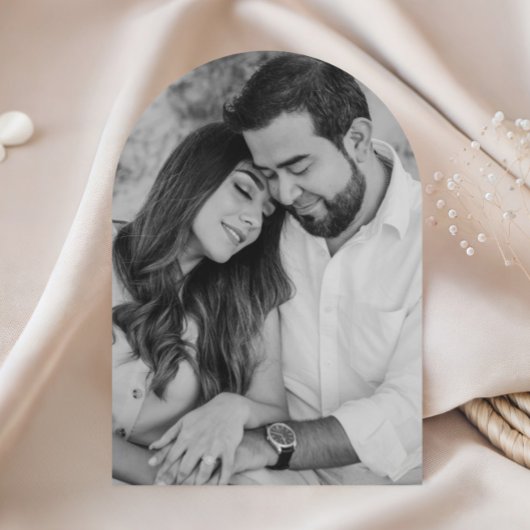 Arch Classic Photo Script Black and White Wedding 招待状