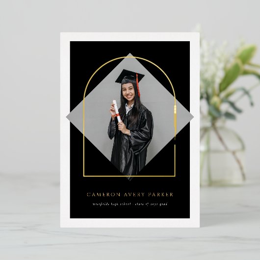 Arch Tasselsミニマリストフレーム写真卒業 箔招待状 (立ち正面)
