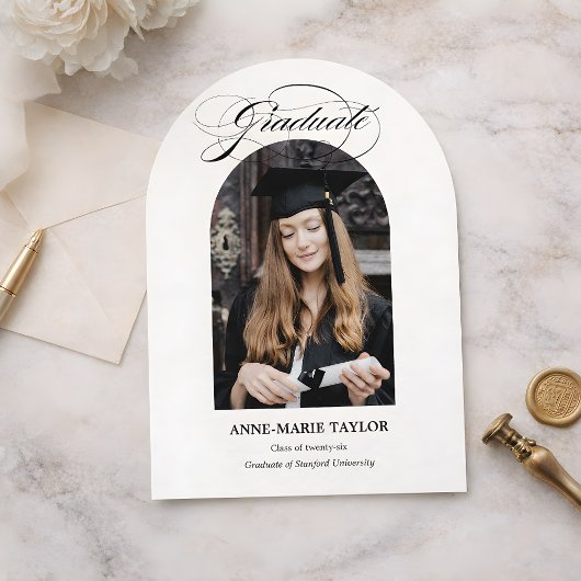 Arched Photo and Script Graduate Announcement 招待状